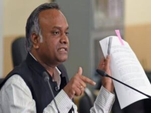 ‘ಮೊಬೈಲ್, ಸ್ಕ್ರಿಪ್ಟ್ ಇಲ್ಲದೆ ಪೂರ್ಣ ವಂದೇ ಮಾತರಂ ಹಾಡಿ’: ಬಿಜೆಪಿಗೆ ಪ್ರಿಯಾಂಕ್ ಖರ್ಗೆ ಟಾಂಗ್!