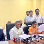 ಅಡುಗೆ ಅನಿಲ ಕೊರತೆ ನೀಗಿಸಲು ಕ್ರಮ: ಒಂದೆರಡು ವಾರದಲ್ಲಿ ಮನೆ ಬಾಗಿಲಿಗೆ ಬರಲಿದೆ ಸಿಲಿಂಡರ್.