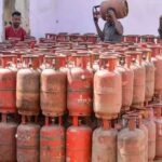 “ಯಾದಗಿರಿ: ಹೋಟೆಲ್‌ಗಳ ಮೇಲೆ ಅಧಿಕಾರಿಗಳ ದಿಢೀರ್ ದಾಳಿ; 46 ಅಕ್ರಮ ಸಿಲಿಂಡರ್‌ಗಳ ಜಪ್ತಿ”