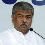 “ಸಗಣಿ ಭಕ್ತರು ಗಂಜಲ ಕುಡಿದು ಬದುಕುತ್ತಾರೆ”: ಪ್ರಧಾನಿ ಮೋದಿಗೆ ಬಿ.ಕೆ. ಹರಿಪ್ರಸಾದ್ ಸ್ಫೋಟಕ ತಿರುಗೇಟು!