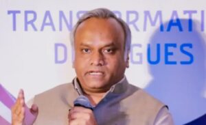 “ಗಾಳಿಯಲ್ಲಿ ಗುಂಡು ಹಾರಿಸೋದು ಬೇಡ, ಧೈರ್ಯವಿದ್ದರೆ ದೂರು ಕೊಡಲಿ”: ಛಲವಾದಿಗೆ ಪ್ರಿಯಾಂಕ್ ಖರ್ಗೆ ಓಪನ್ ಚಾಲೆಂಜ್!